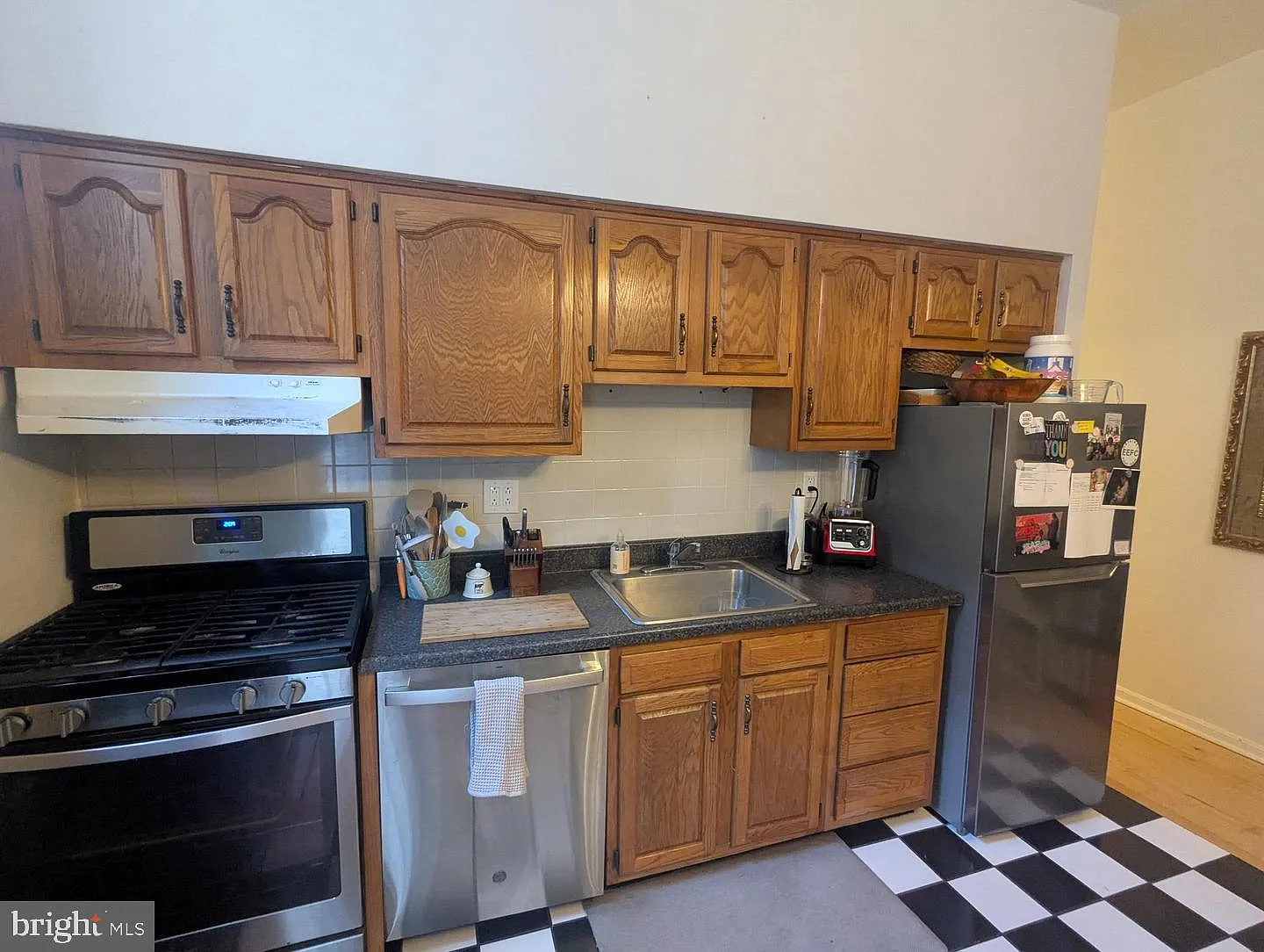 2 bed, 1.0 bath, 800 sqft, $1,950 — Photo 3
