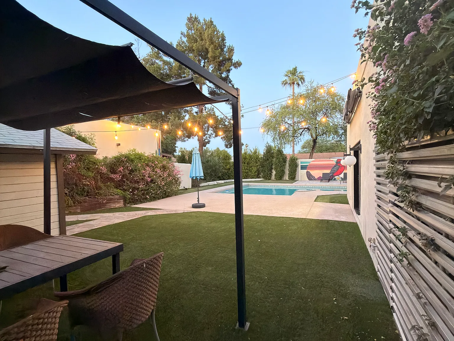 2 bed, 690 sqft, $2,000 — Photo 1