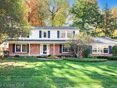 5593 Northcote Ln, West Bloomfield, MI, 48322