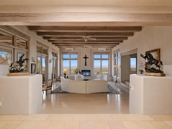 871 Vista Canada Ln, Santa Fe, NM 87501
