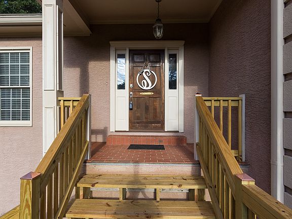 4th image of 1509 Shoal Creek Dr SW