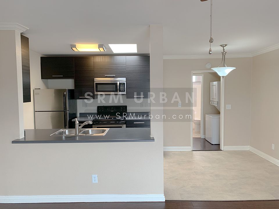 1st image of 4612 Ohio St #26