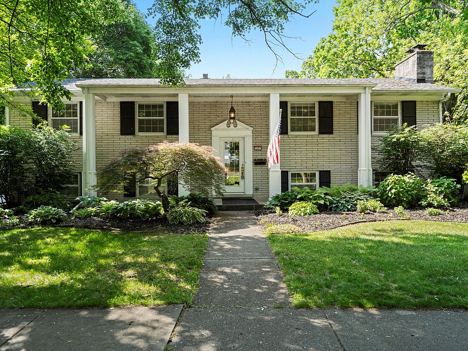 1st image of 1935 Collegewood St