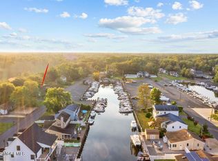 98 Marine Rd, Waretown, NJ 08758