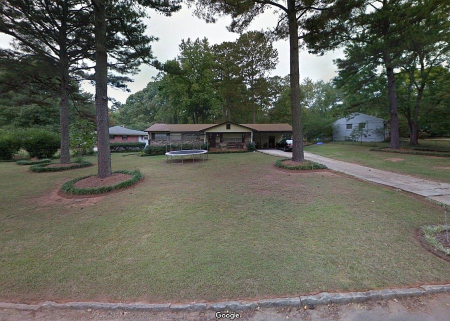 1st image of 282 Rockin Hill Dr SW