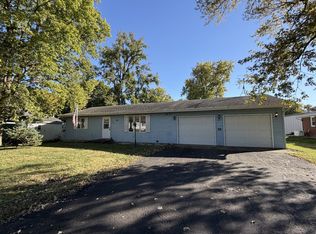 209 W North St, Mc Lean, IL 61754