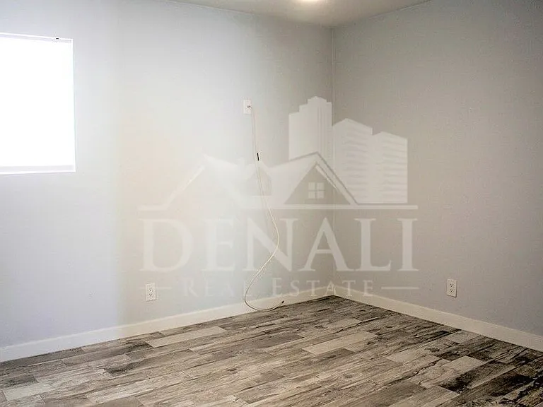 3141 N 37th St #3 — Photo 6