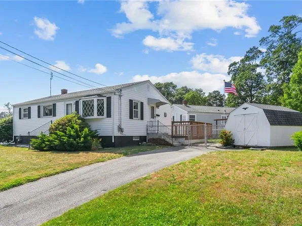 33 Limestone St, Warwick, RI 02889