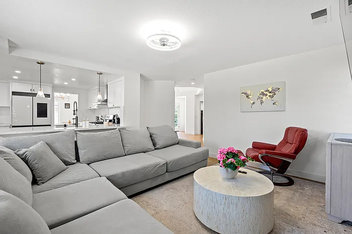 17447 Crestlake Ln — Photo 68