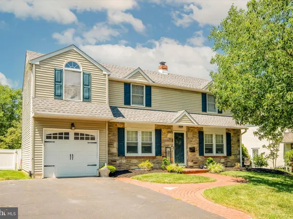 304 Greenhill Rd, Willow Grove, PA 19090