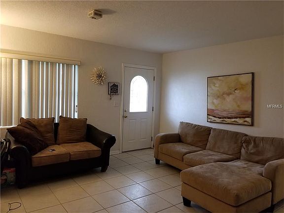 3rd image of 613 Imperial Dr