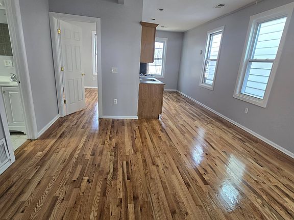 5th image of 50 Gates Ave Floor 2