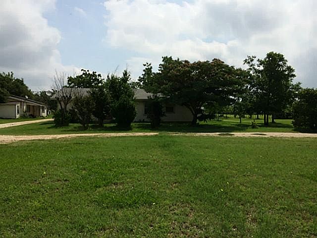 1st image of 20403 S Us Highway 281