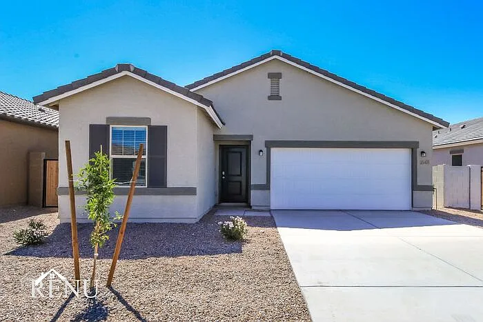 3 bed, 2.0 bath, 1662 sqft, $1,825 — Photo 1