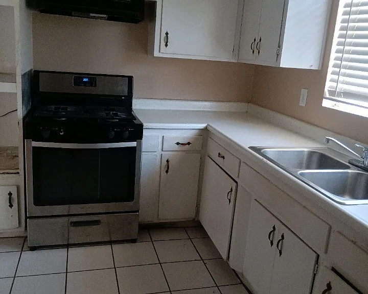 4549 Oakdale Ave — Photo 8