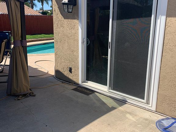 2nd image of 810 Lacebark St #1