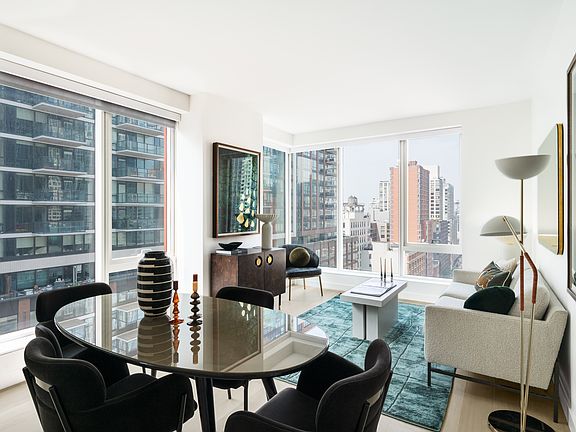 3rd image of 17 Hanover Pl #11J