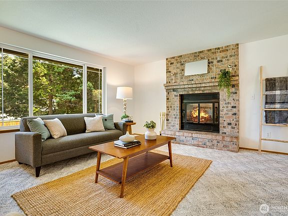 3rd image of 16312 92nd Avenue Ct E