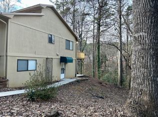 400 Foxfire Ct #B, Seneca, SC 29672