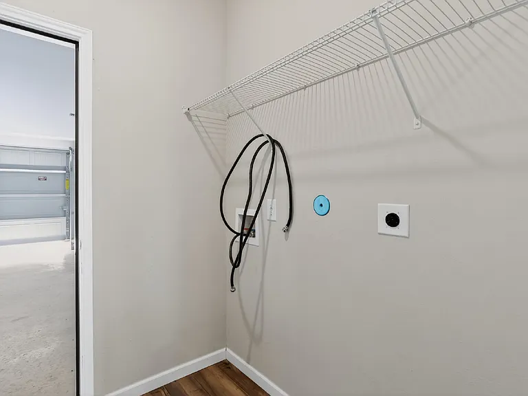 1712 Amaranth Ln — Photo 29