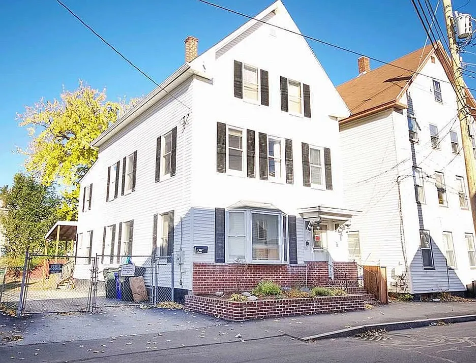 44 West St #1