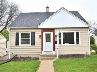 236 N 90th St, Milwaukee, WI 53226