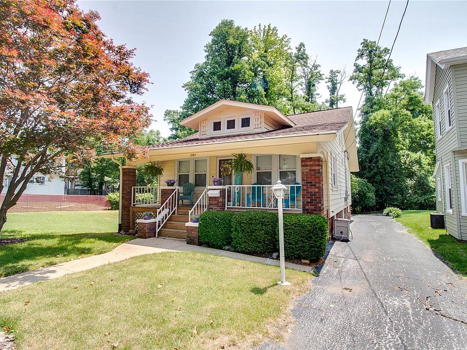 2105 State St, Alton, IL 62002 Zillow