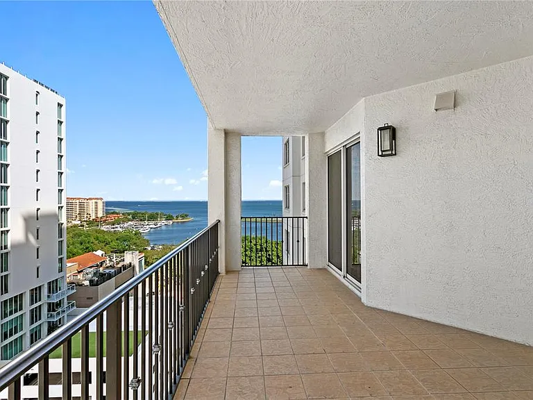 300 Beach Dr NE #1201 — Photo 38