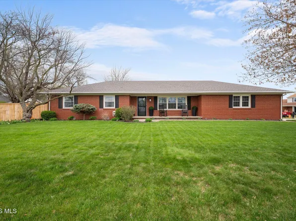 390 Virginia Dr, Wauseon, OH 43567