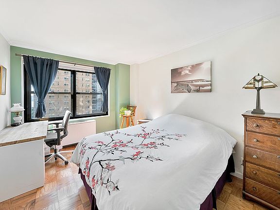 4th image of 160 W End Ave APT 11H