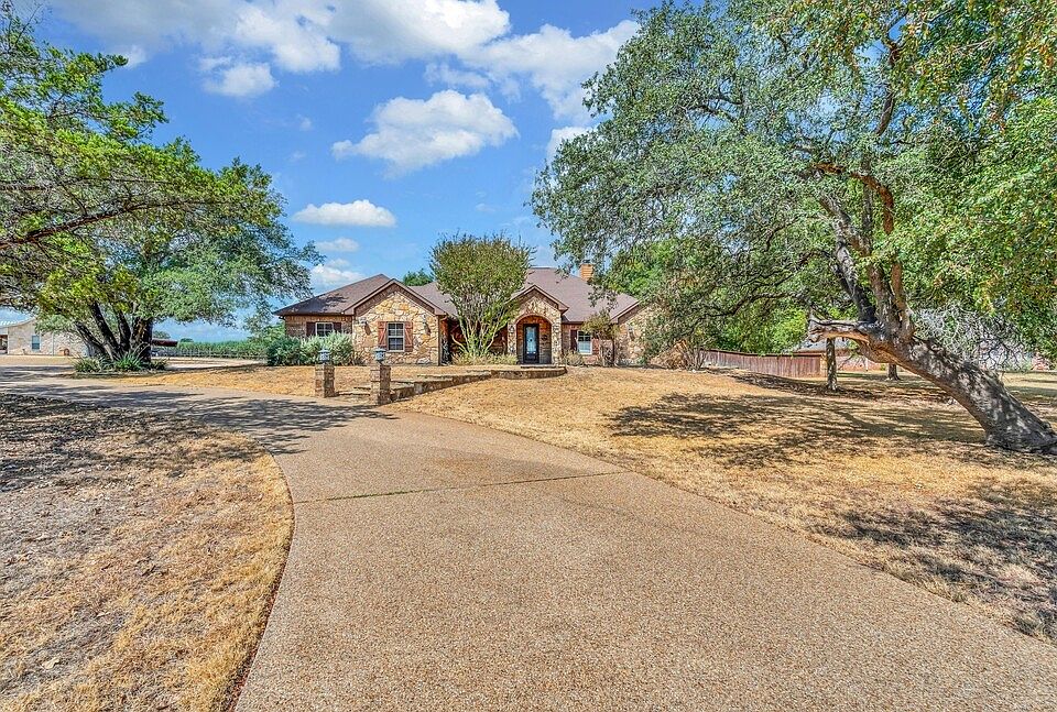 1st image of 1865 Austin Hines Dr
