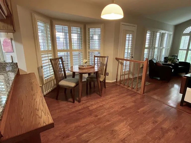 2 Eastbrook Ct — Photo 8