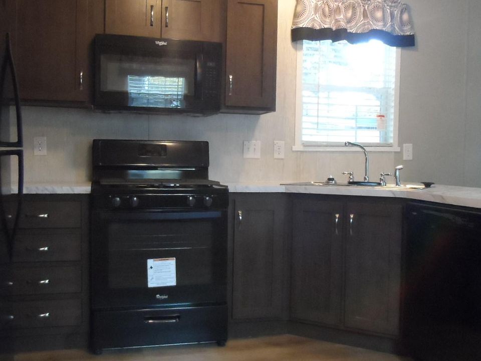 1st image of 52 W Manor St