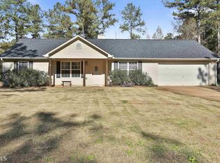 579 Al Roberts Rd, Senoia, GA 30276