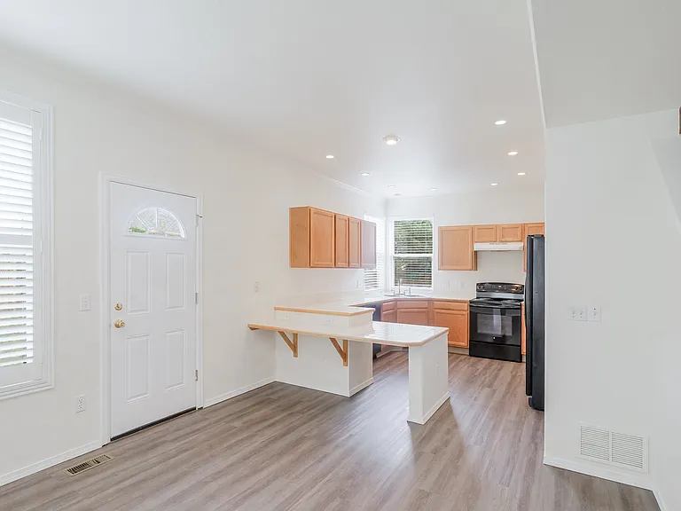 8302 Cooper River Dr — Photo 7
