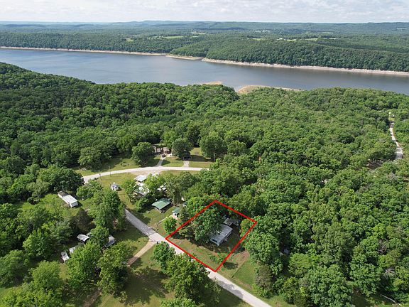 2nd image of 179 Dallas Road
