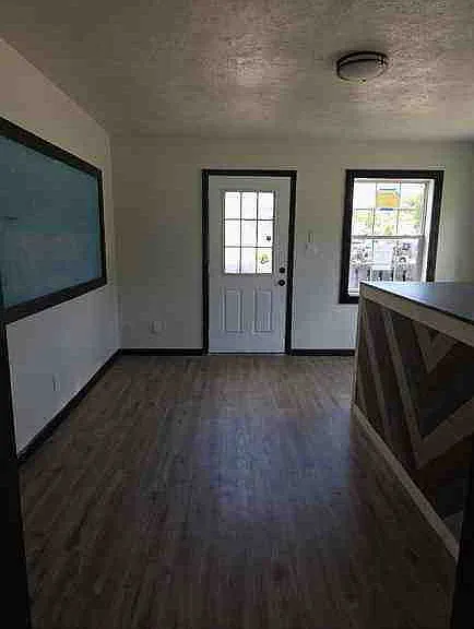 548 Heath St — Photo 10