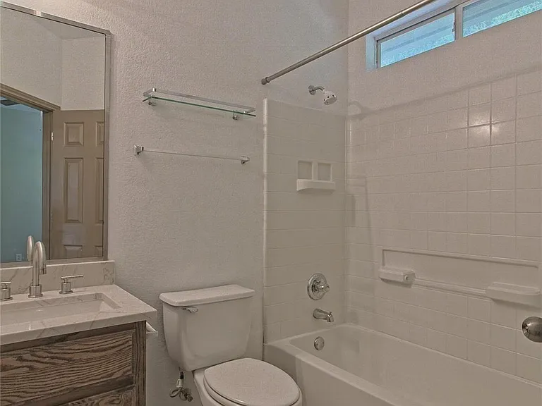 2903 Whisper Oaks Ln #A — Photo 18