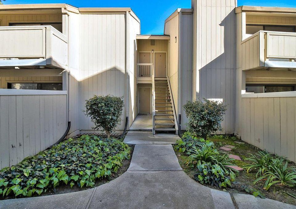 1st image of 948 Kiely Blvd Unit C