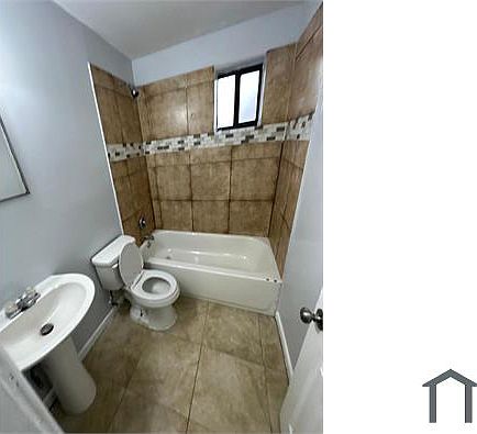 3rd image of 1430 W 18th St #4