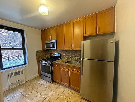 3rd image of 42-11 Parsons Blvd #111