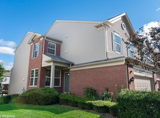 946 Elizabeth Dr, Streamwood, IL 60107