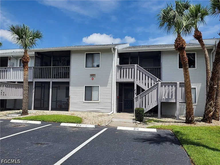 1055 Palm Ave #214 — Photo 1