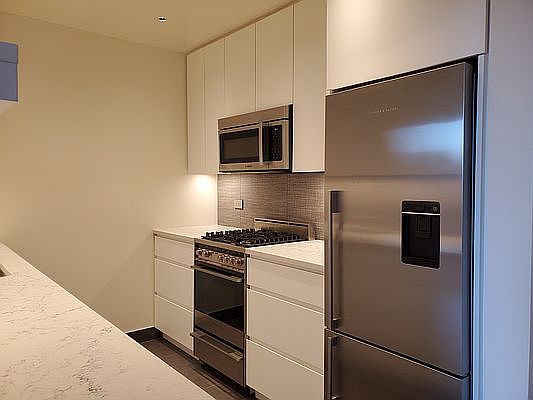3rd image of 305 E 63rd St APT 7O