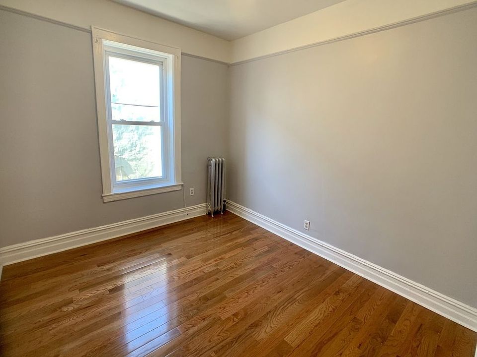 2nd image of 604 Midwood St APT 2R