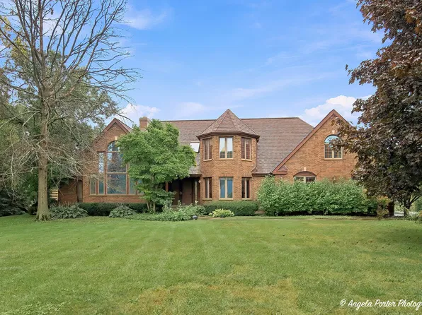 14289 W Shelley Ln, Wadsworth, IL 60083