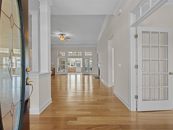 4th image of 457 Spring Lake Dr.
