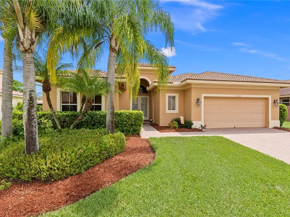 1180 Amethyst Dr SW, Vero Beach, FL 32968