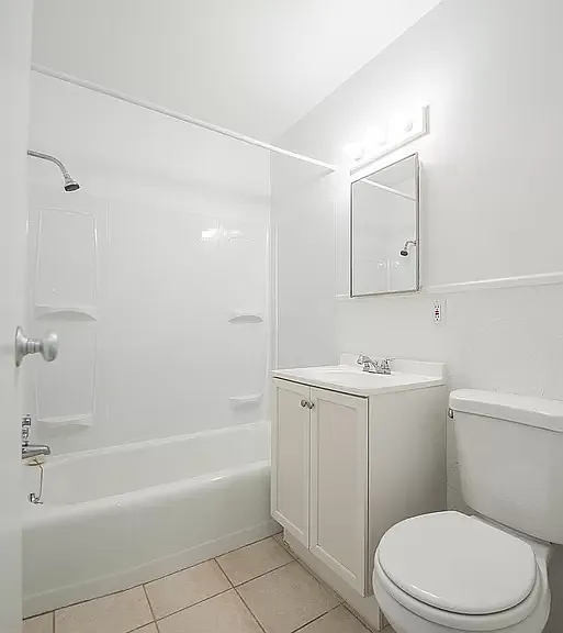 Bellecliff Bathroom
