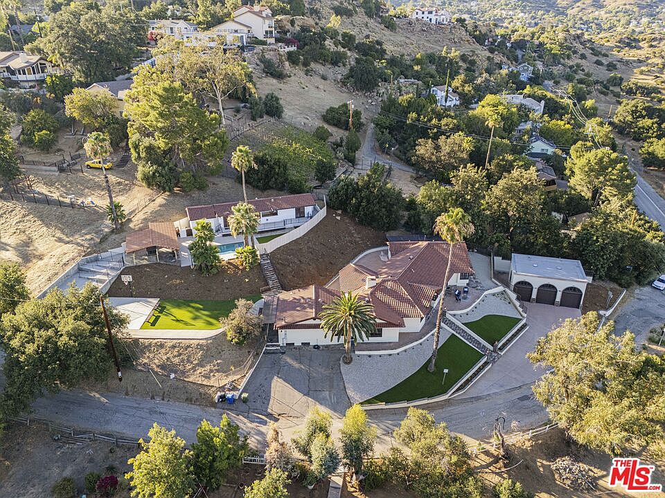 1st image of 23911 Homezell Dr